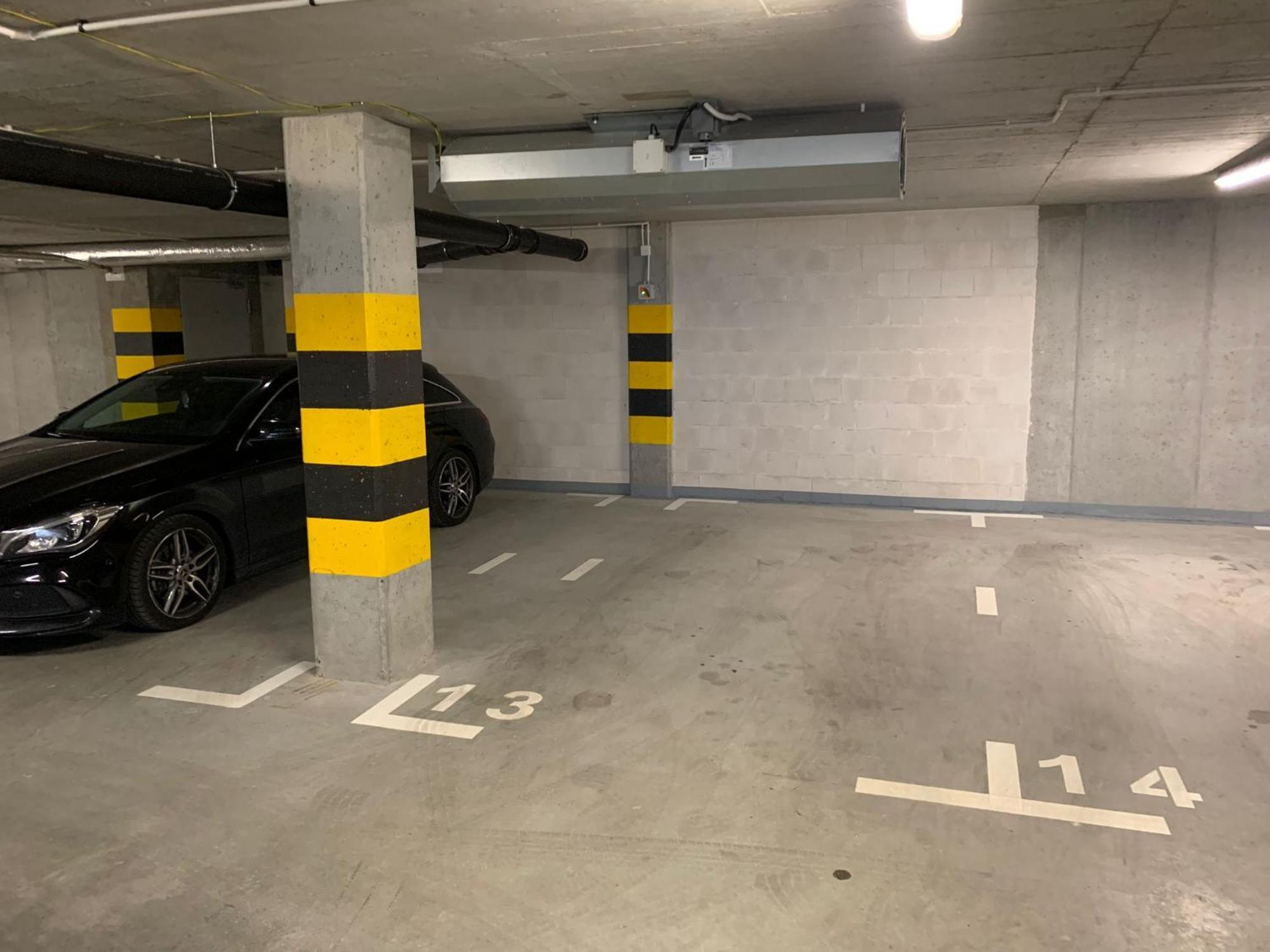 National Stadium-brzeska Street-underground Parking Leilighet